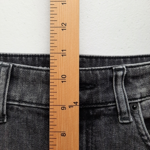 Chico's Gray Acid Wash Boyfriend Ankle Jeans size 6 - Picture 10 of 12